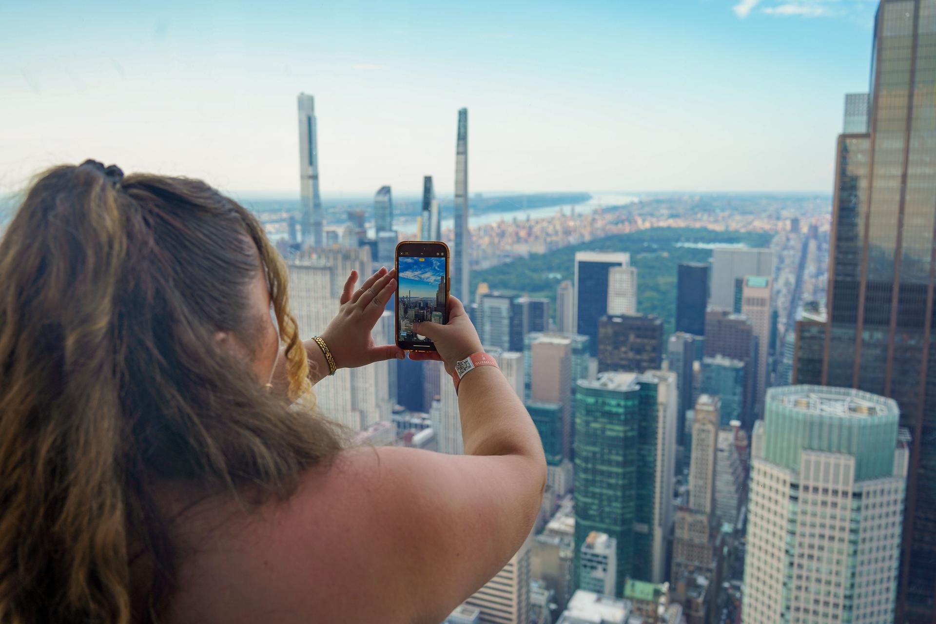 SUMMIT One Vanderbilt with Midtown Manhattan Walking Tour