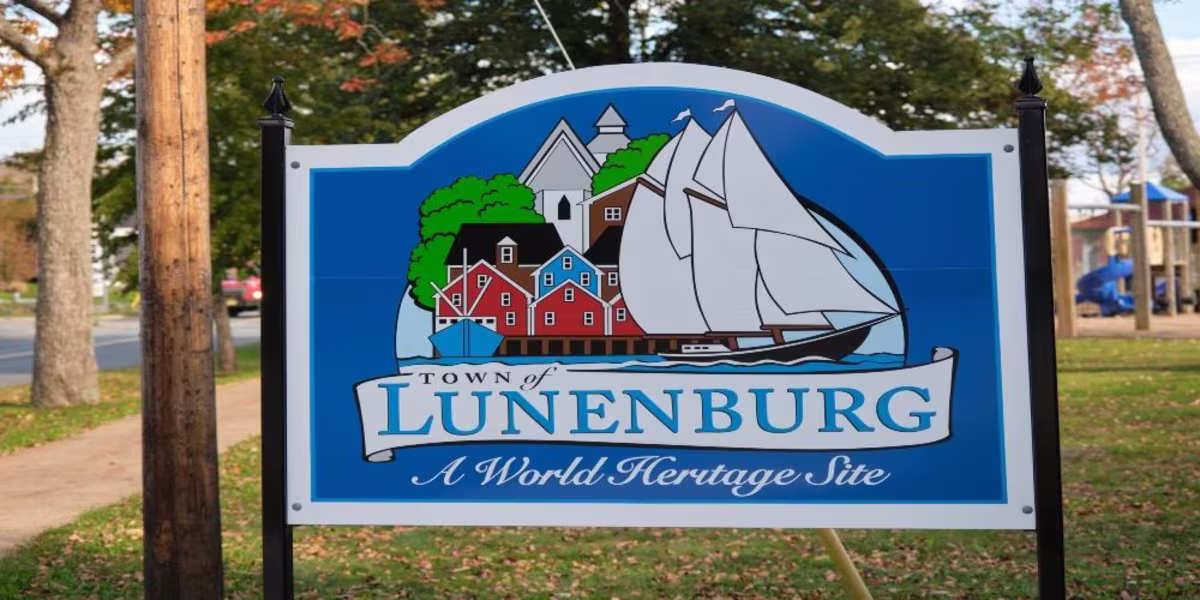Lunenburg Sign.jpg