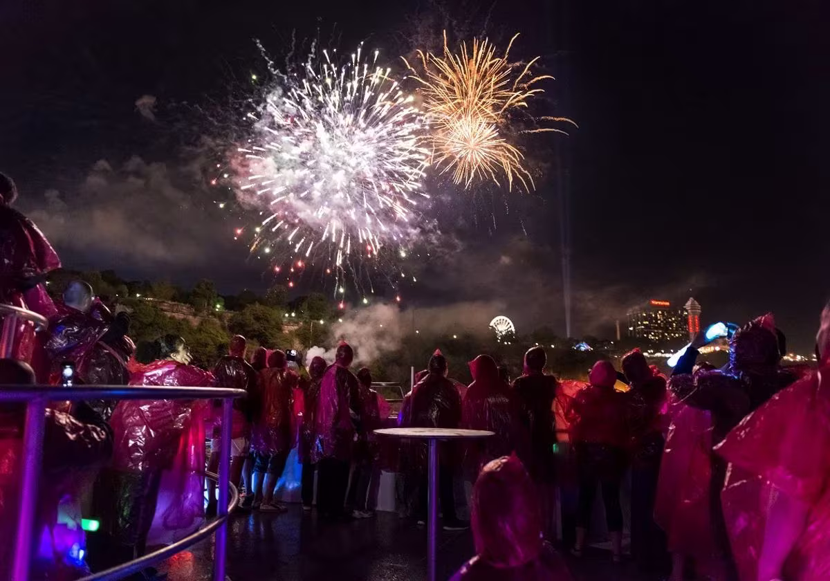 Visitors at Niagara Falls Fire Cruise.jpg