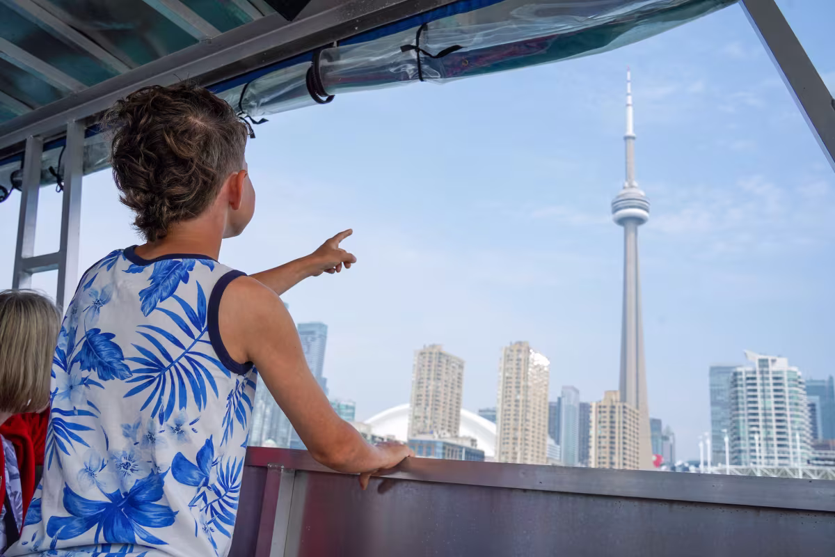 Kid enjoying Walking Tour With Boat Cruise.jpg
