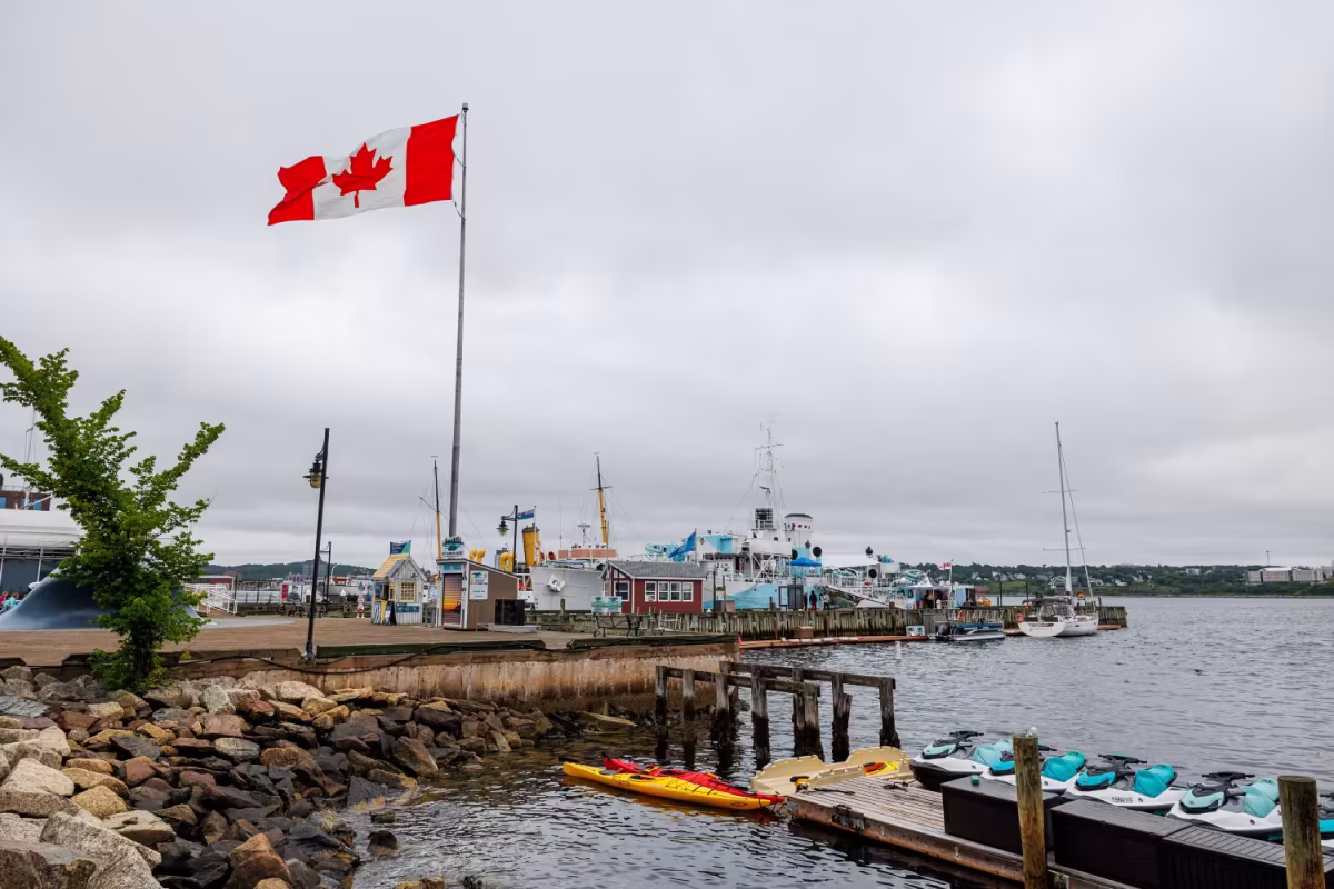 Halifax Waterfront Walking Tour with Ferry to Alderney Landing Dartmouth image 2